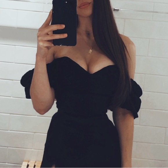 Aritzia Novella Short Sleeve Blouse - Picture 5 of 5